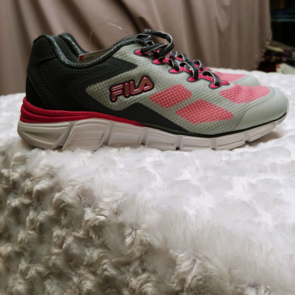 Sneakers - Picture 2 of 3
